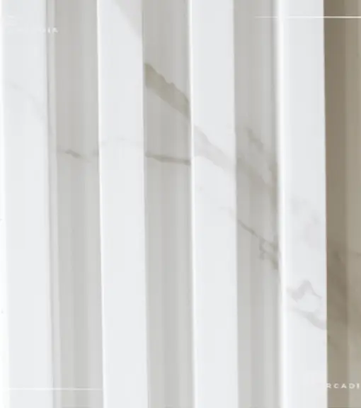 [LAMMARBCOBM-A06] LAMBRIN MARMOL BLANCO DECORATIVO WPC P.107 16CMX2.4CMX2.9MTS